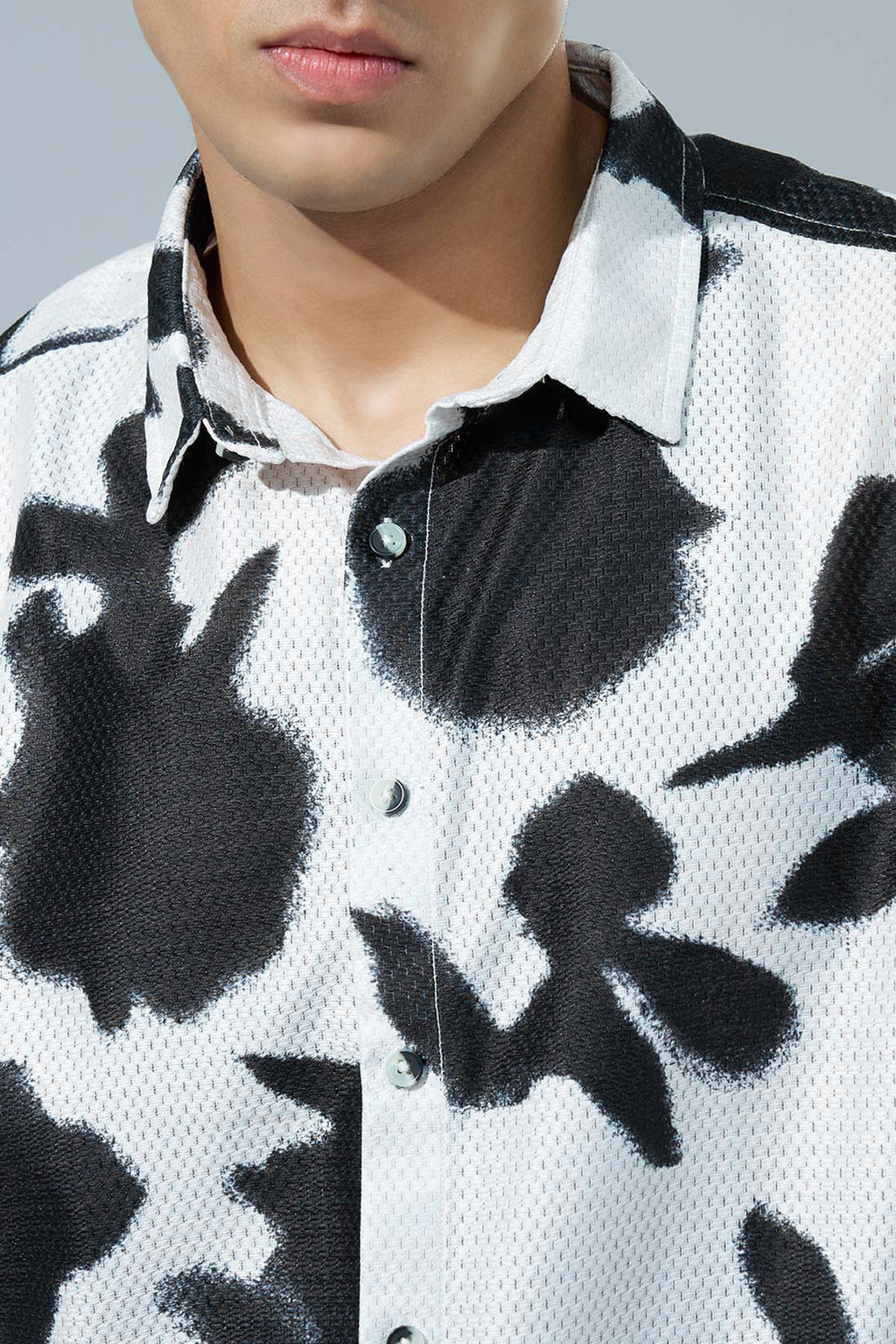Off White Printed Regular Fit Casual Shirt