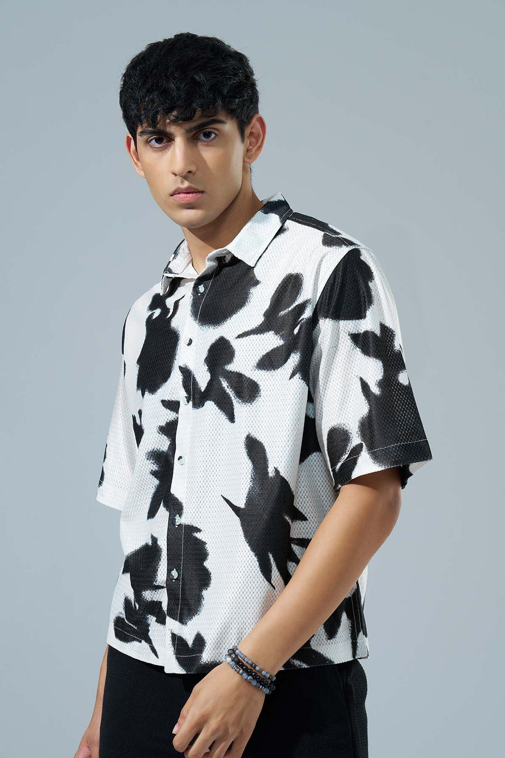 Off White Printed Regular Fit Casual Shirt