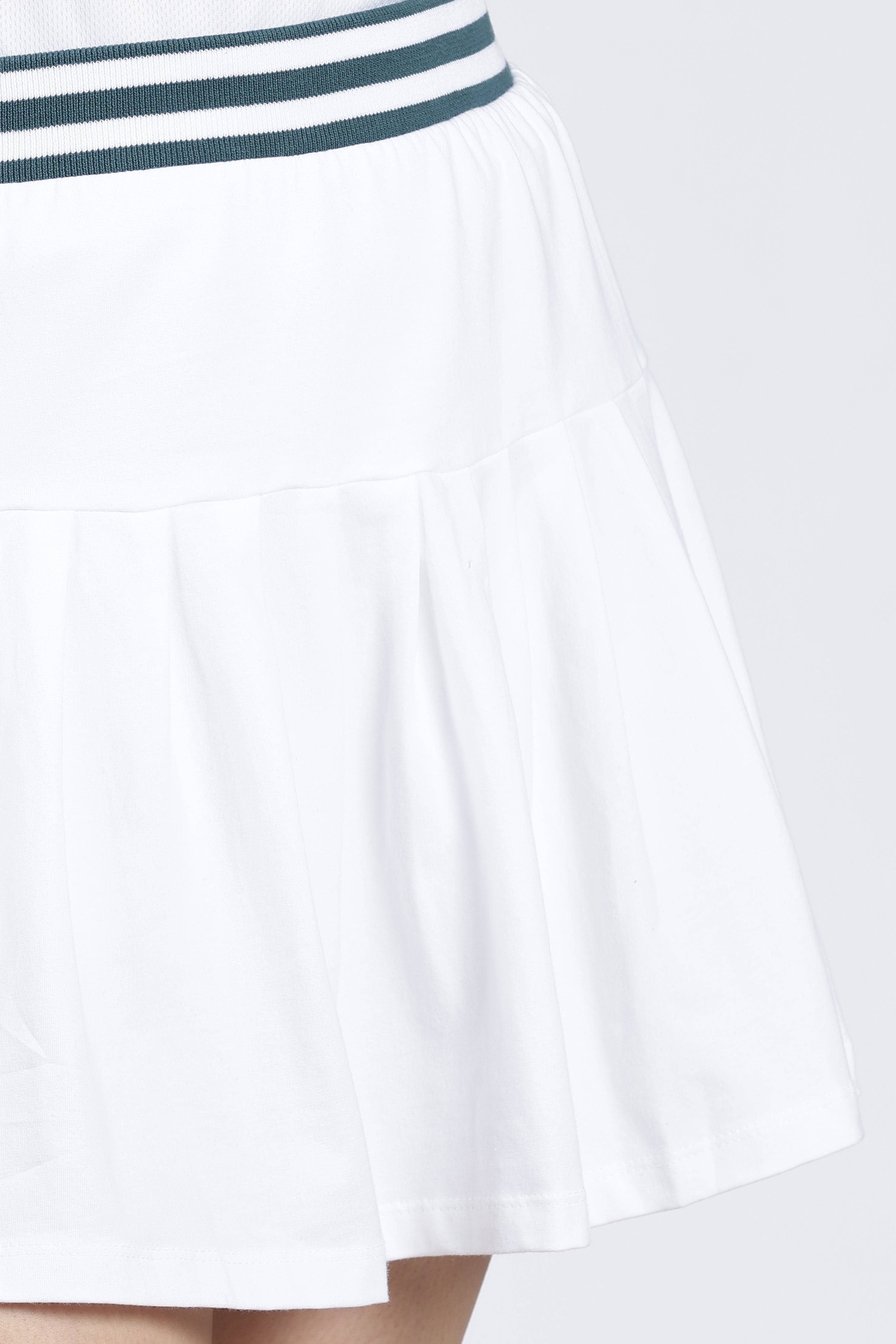 White Mid Rise Pleated Skirt
