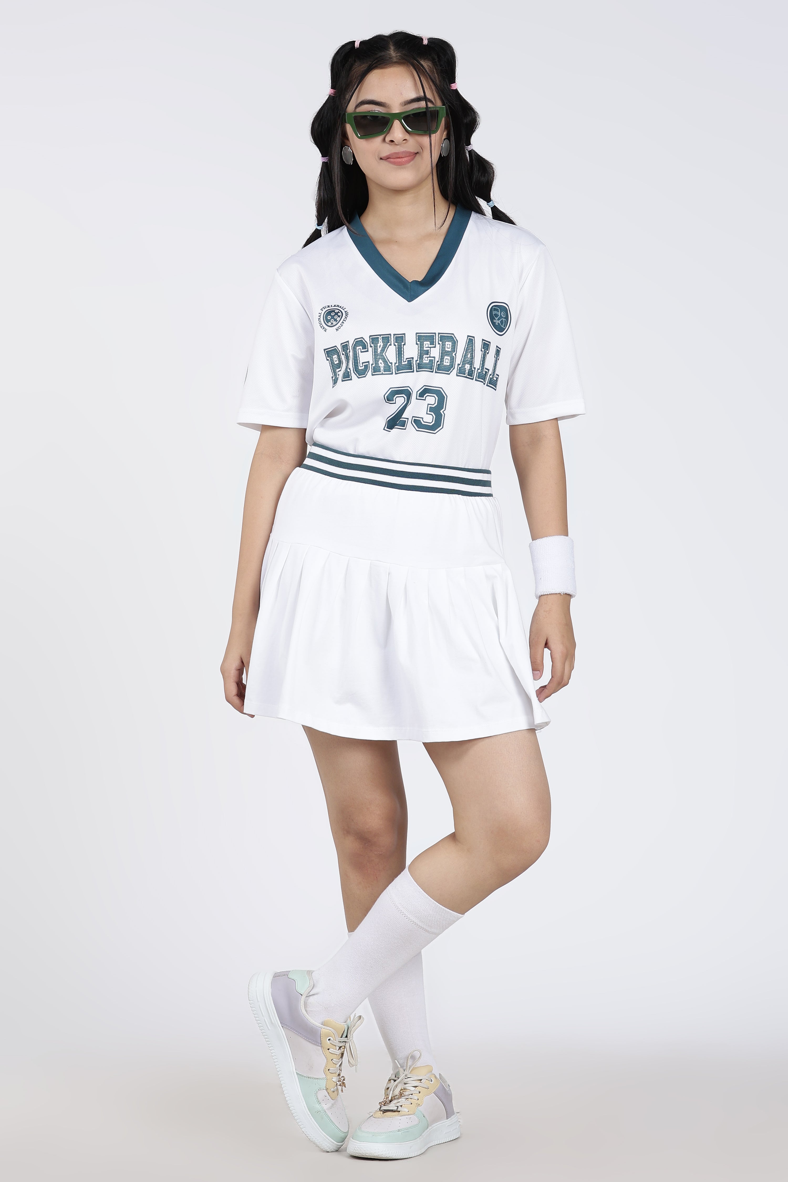 White Mid Rise Pleated Skirt