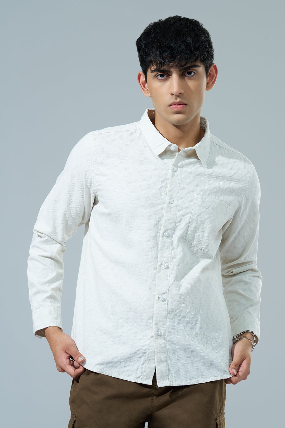 Off White Textured Regular Fit Casual Shirt
