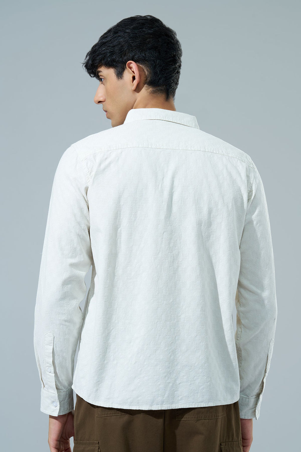 Off White Textured Regular Fit Casual Shirt