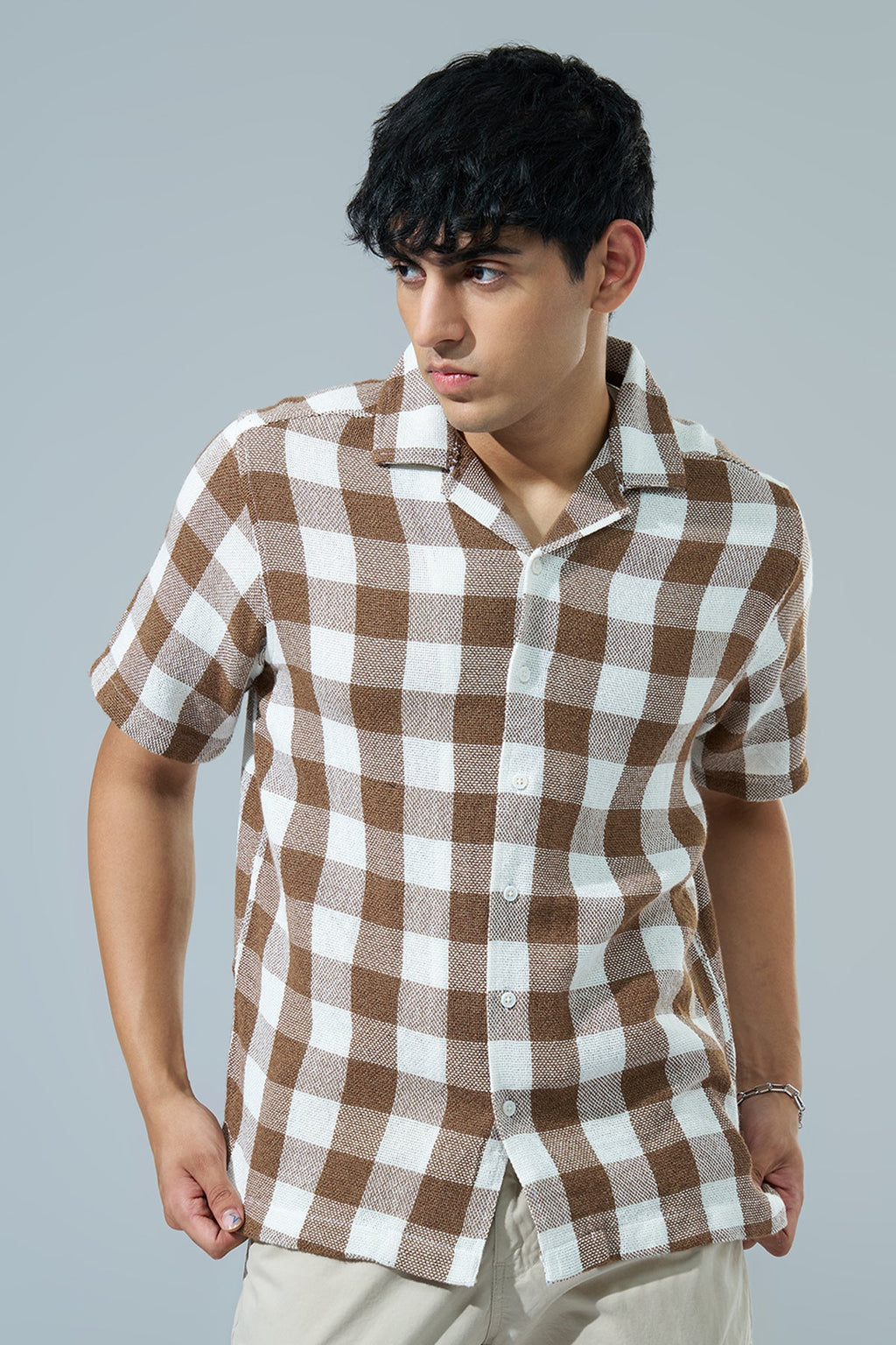 Off White Checked Regular Fit Casual Shirt