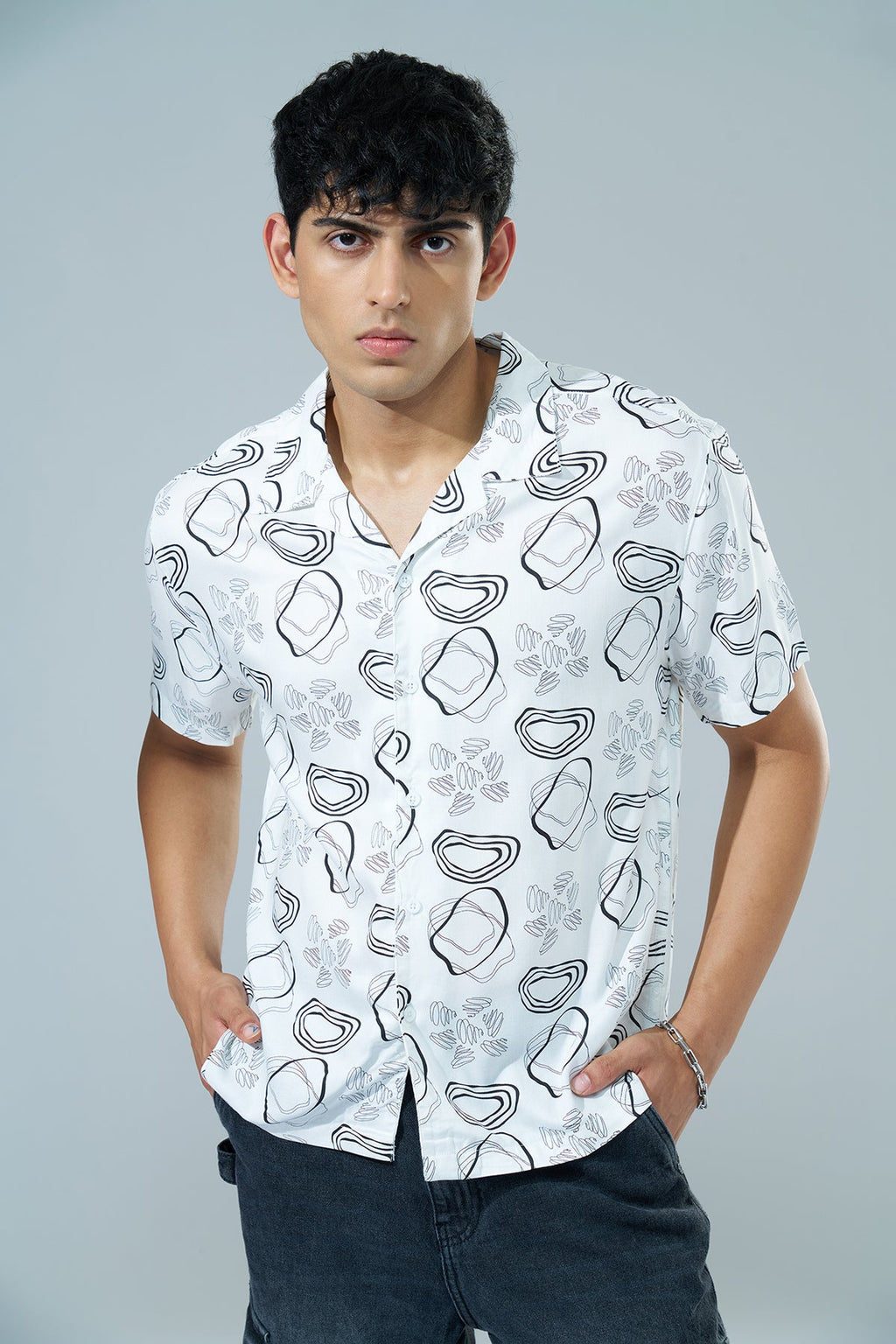 Off White Printed Regular Fit Casual Shirt