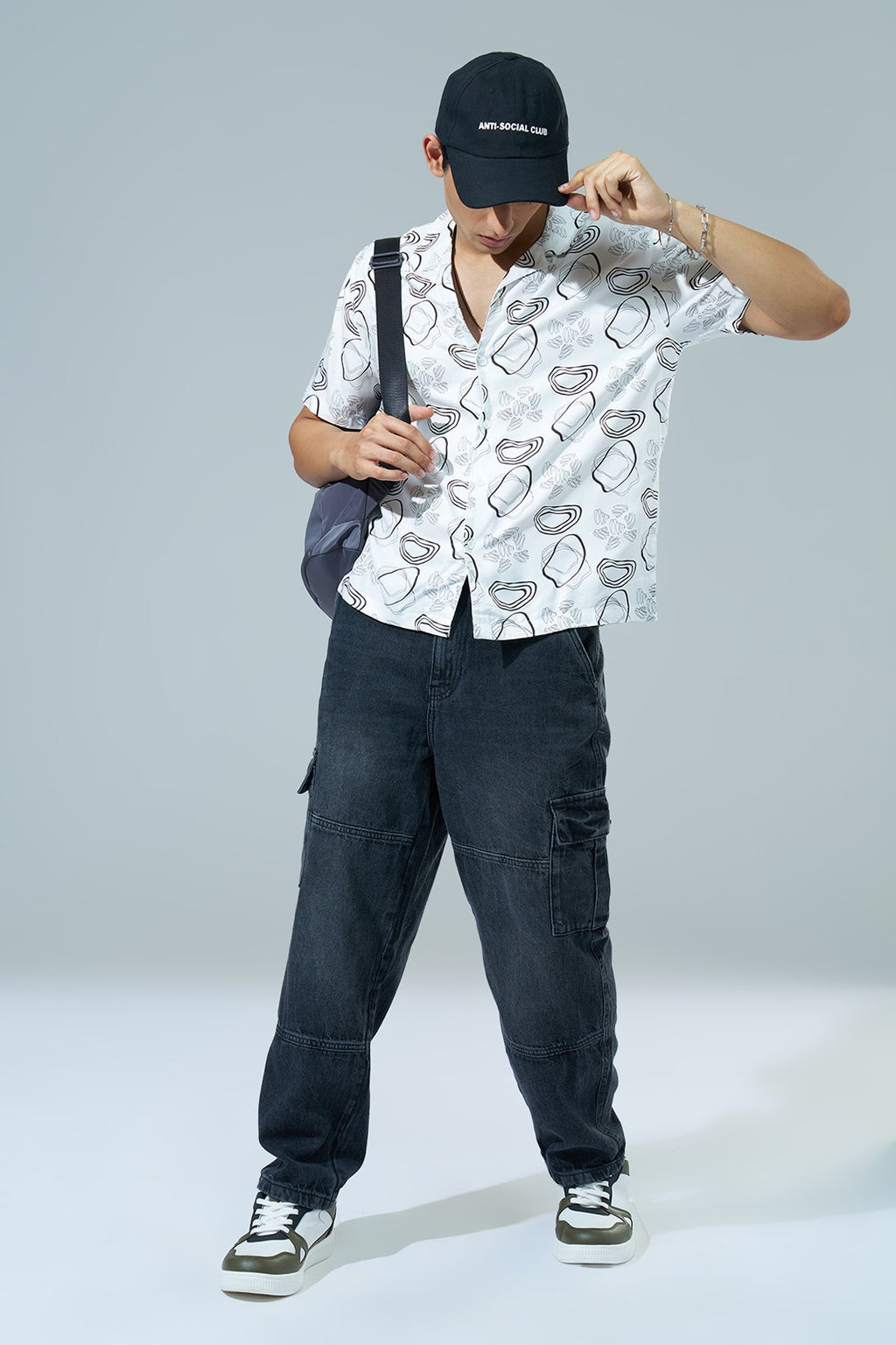 Off White Printed Regular Fit Casual Shirt